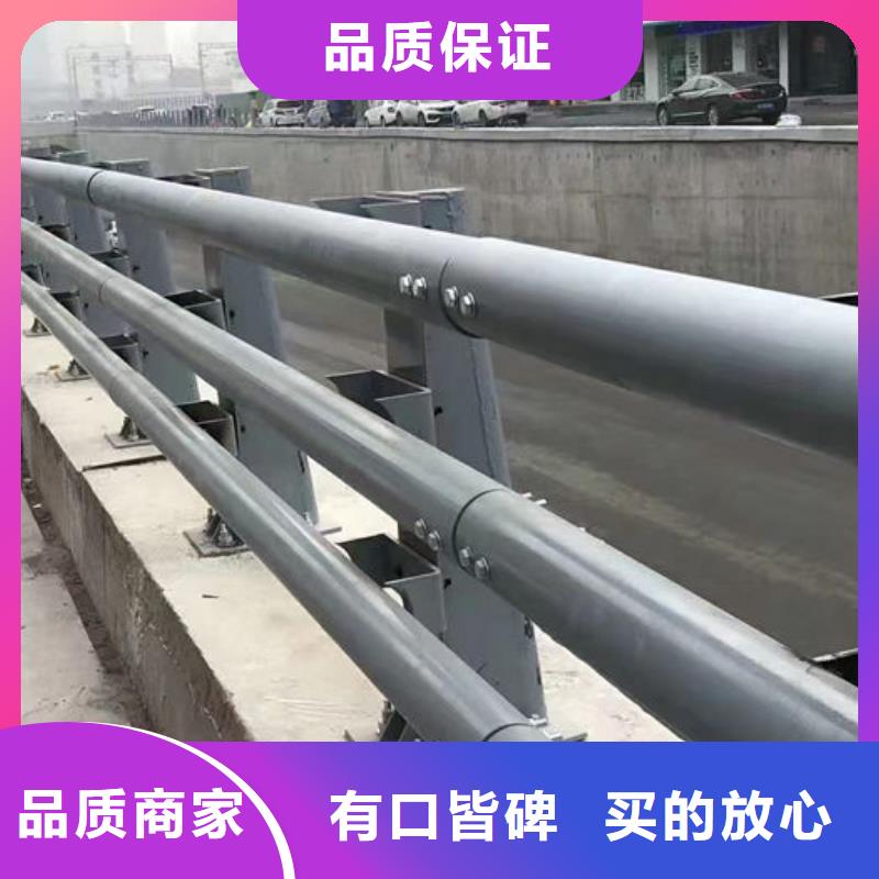 規(guī)格齊全的不銹鋼公路護欄生產(chǎn)廠家