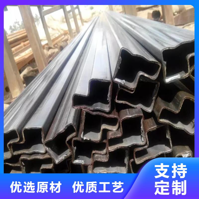 40*40鍍鋅扇形管合格才發(fā)貨