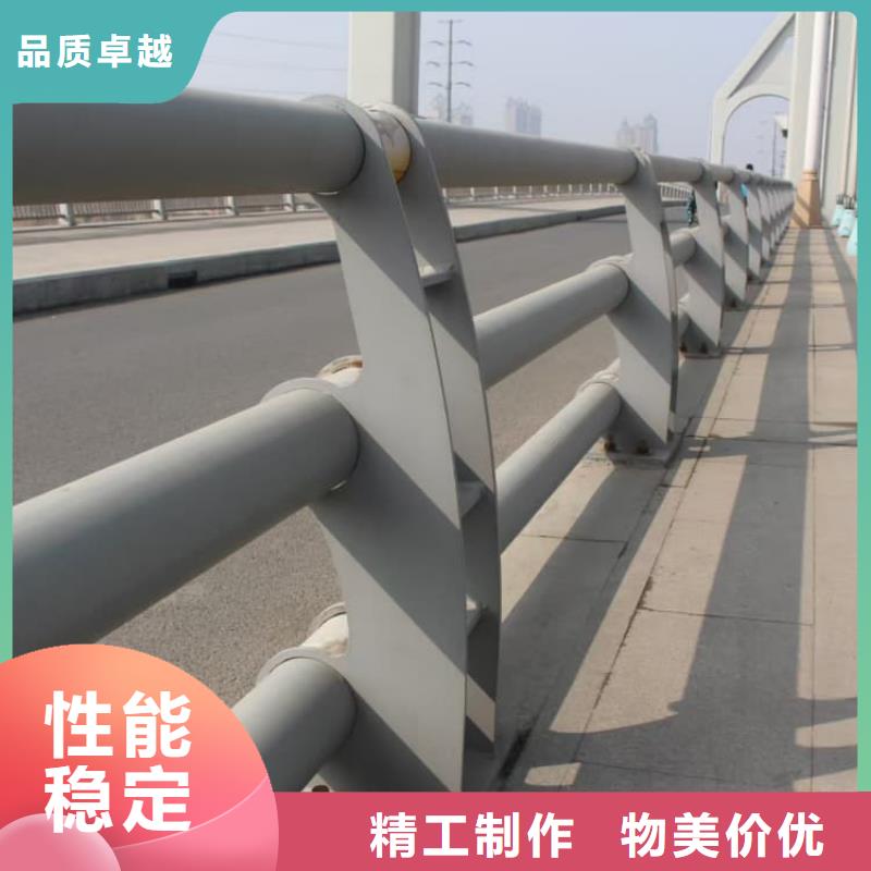 護(hù)欄高鐵護(hù)欄注重細(xì)節(jié)