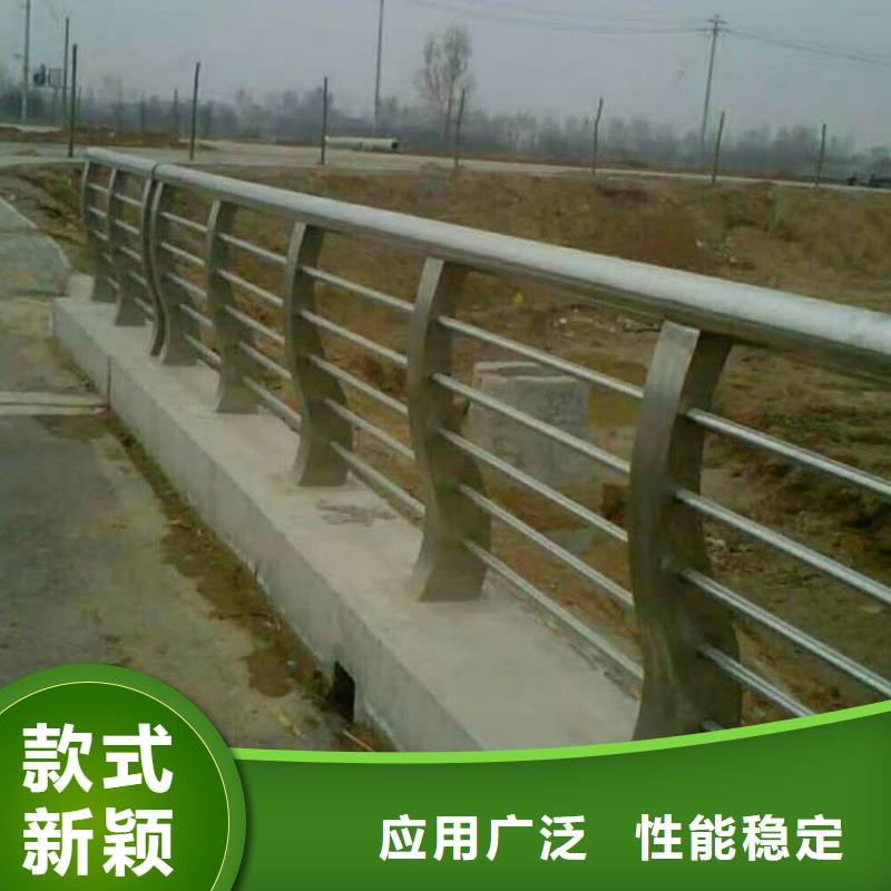 護(hù)欄高鐵護(hù)欄注重細(xì)節(jié)