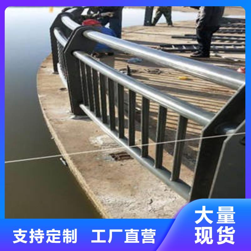 灯光护栏,道路隔离护栏畅销当地