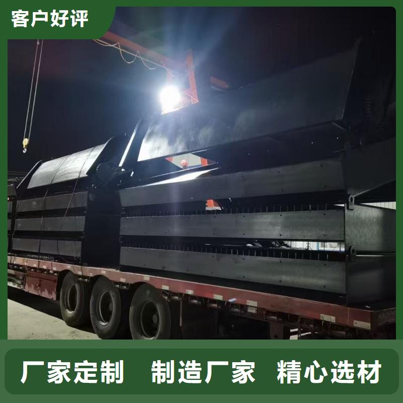 鋼閘門(mén)款式新穎