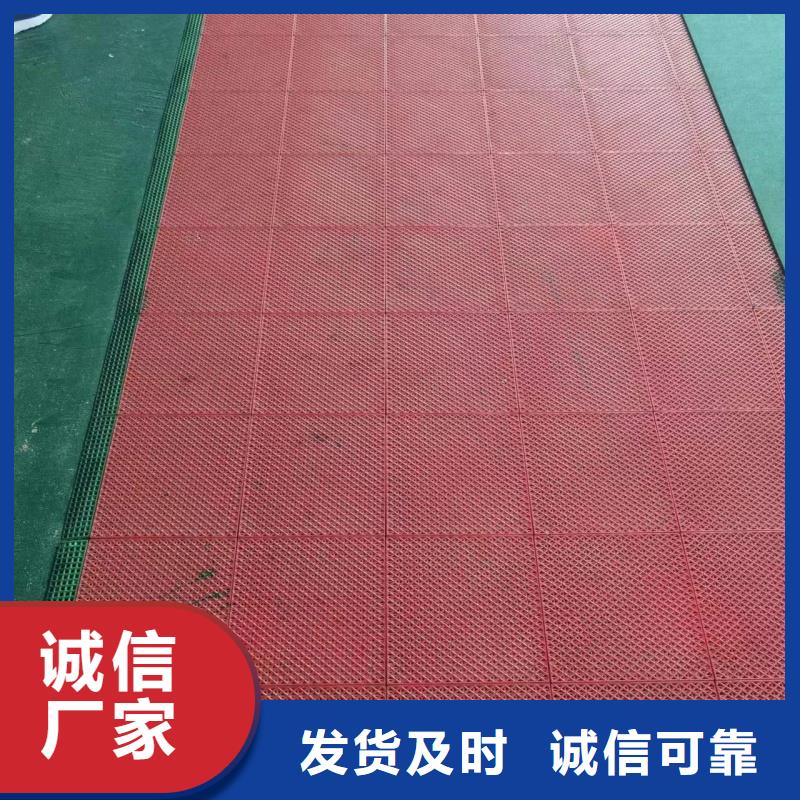 小區(qū)塑膠跑道可同時(shí)進(jìn)行1萬平方施工