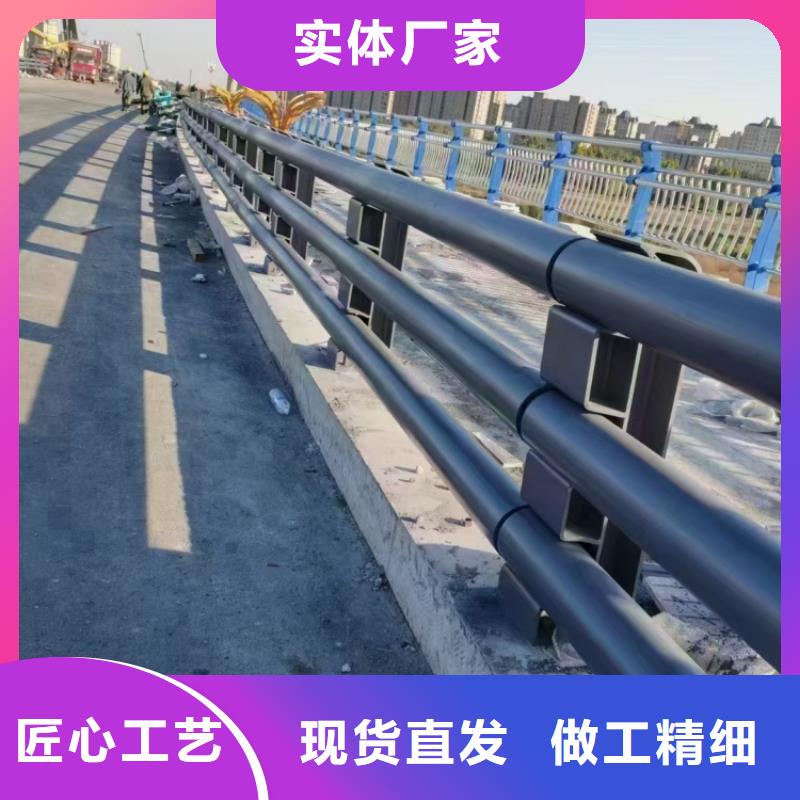 不銹鋼護(hù)欄木紋轉(zhuǎn)印護(hù)欄訂做設(shè)計(jì)