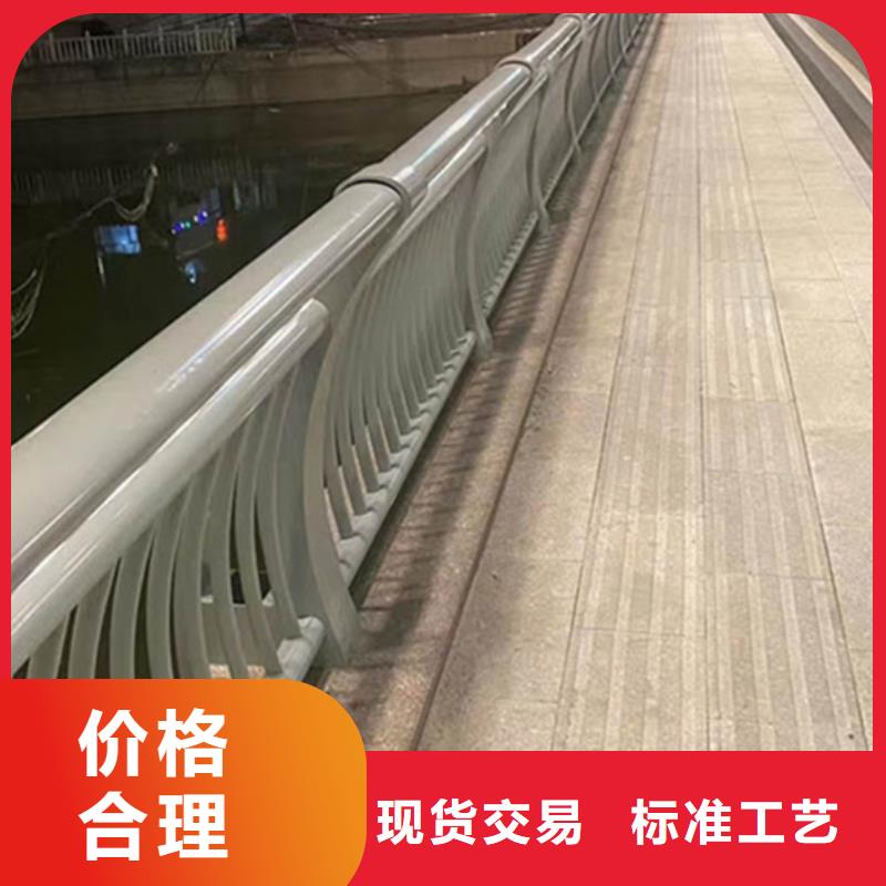 鋁合金護(hù)欄實(shí)拍展現(xiàn)
