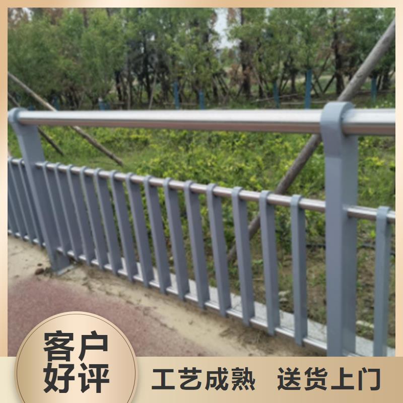 优选：公路防撞护栏口碑厂家