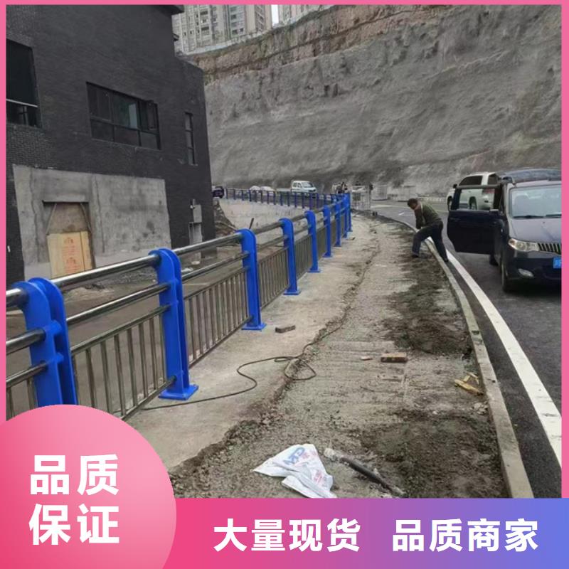 江都橋上的防撞護(hù)欄