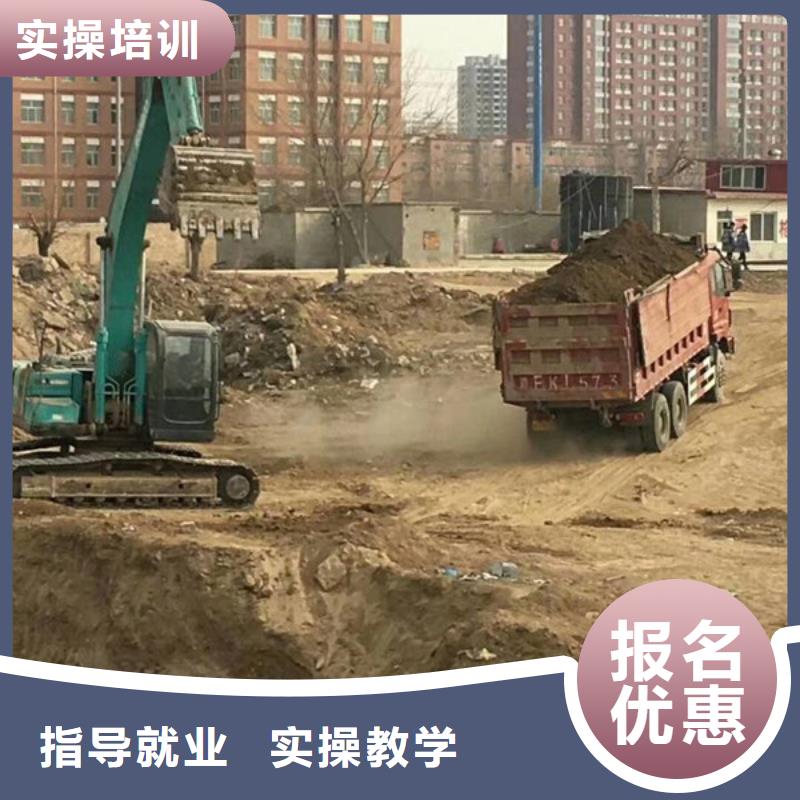 塔吊叉車駕駛技術(shù)培訓(xùn)基地虎振塔吊叉車駕駛專業(yè)