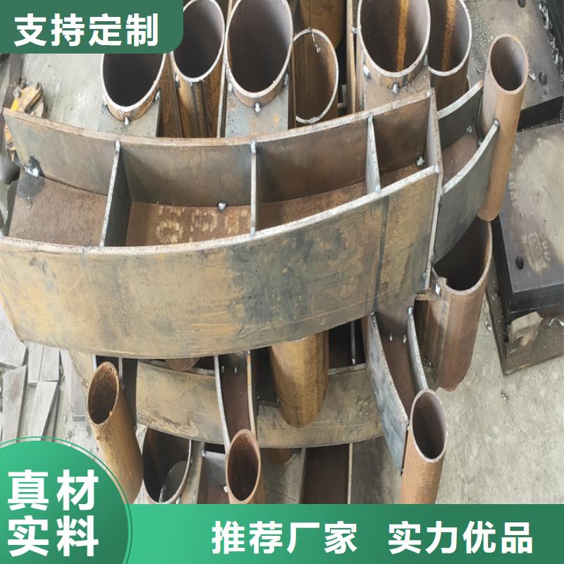 不銹鋼復(fù)合管市政護(hù)欄現(xiàn)場(chǎng)安裝