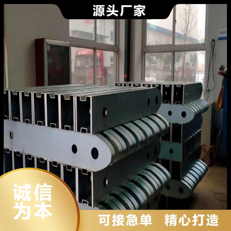 防撞led橋梁護欄燈現(xiàn)場安裝