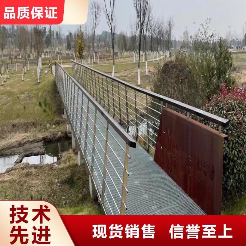 不銹鋼復(fù)合管橋梁護(hù)欄提供樣品