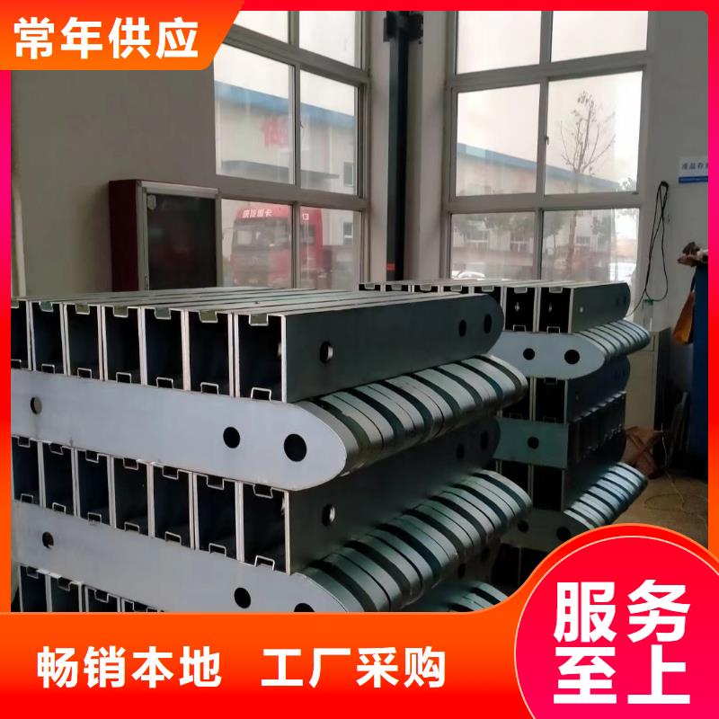 304不銹鋼復(fù)合管護(hù)欄廠家現(xiàn)貨