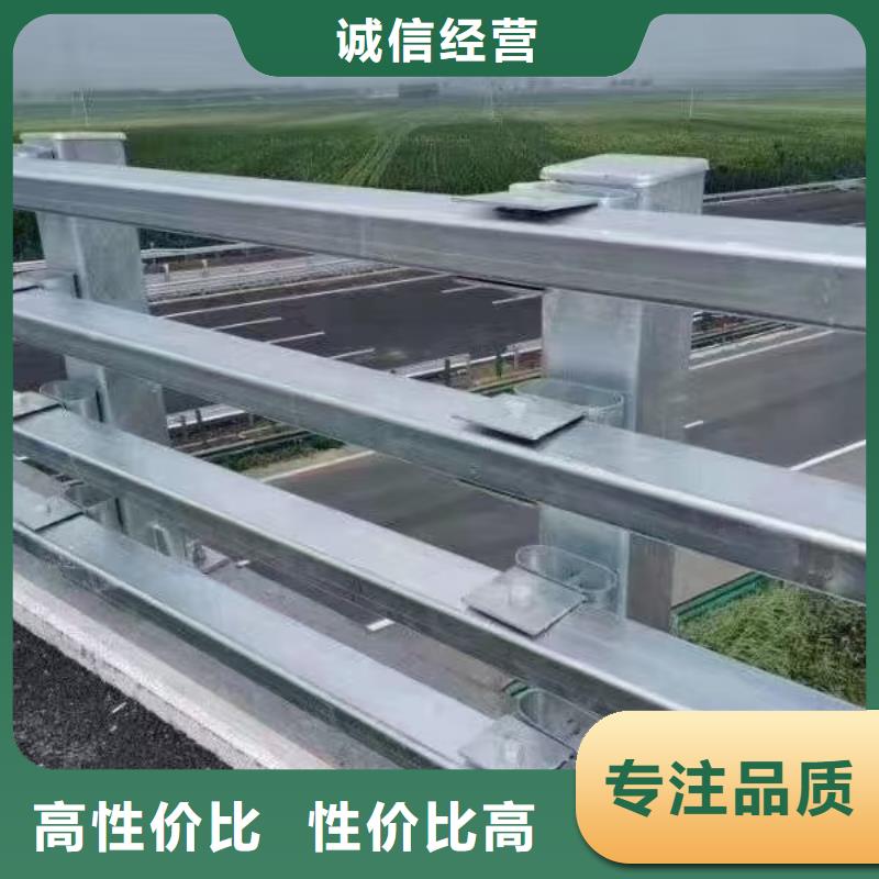 護(hù)欄鍍鋅管?chē)娝茏o(hù)欄產(chǎn)品實(shí)拍