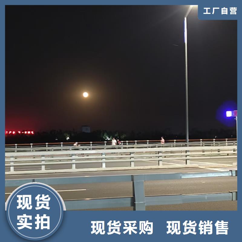 護欄【波形護欄】大量現(xiàn)貨供應(yīng)