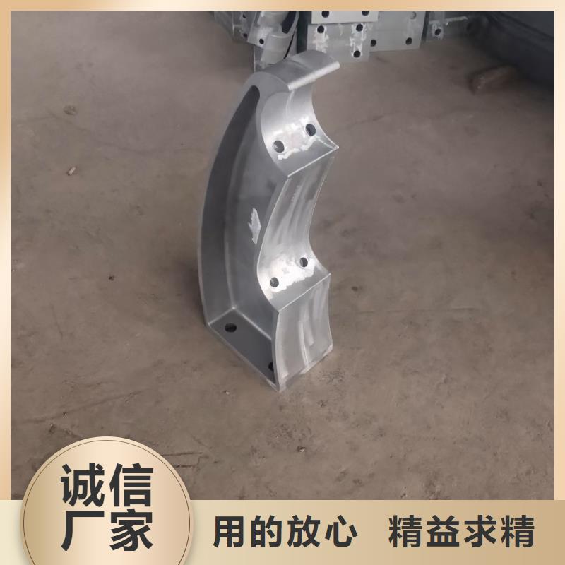 氟碳噴涂防撞橋梁護欄現(xiàn)貨報價