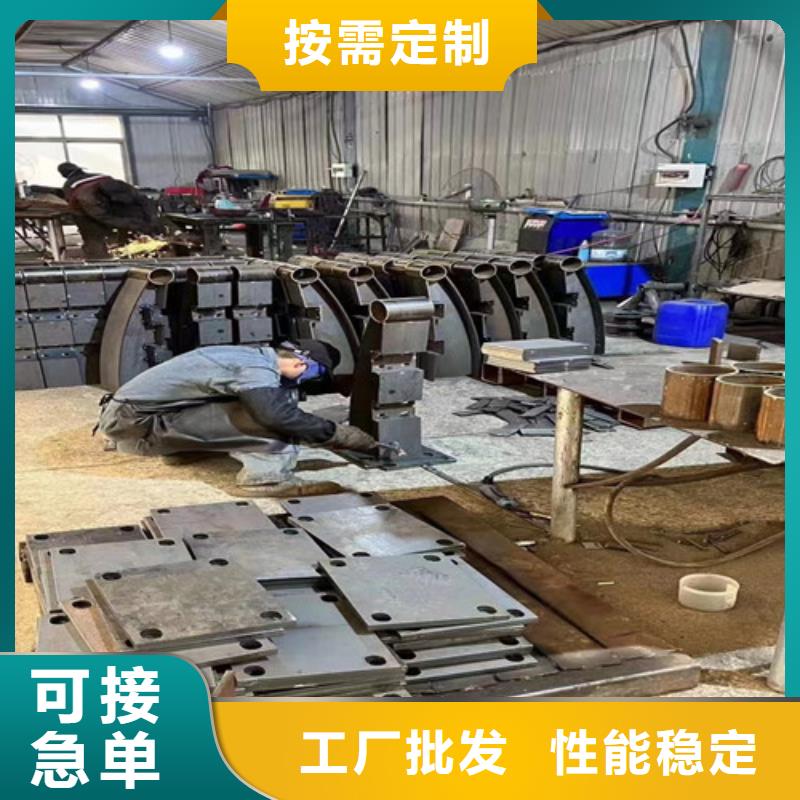 不銹鋼復(fù)合管橋梁鋼護(hù)欄實(shí)體廠家