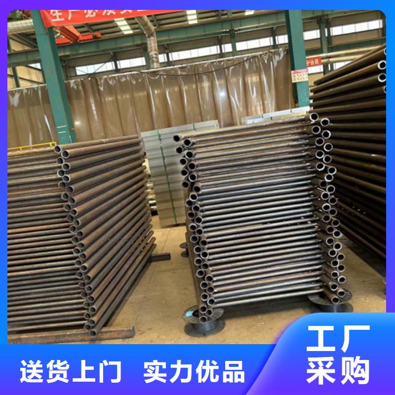  不銹鋼復(fù)合管細(xì)節(jié)展示
