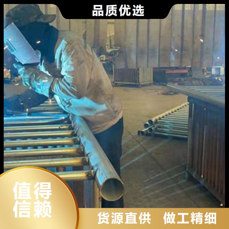 護欄質(zhì)檢嚴格