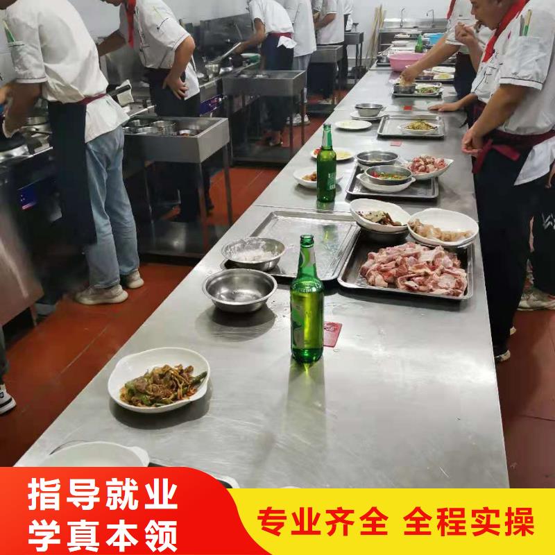 厨师技校挖掘机培训学校师资力量强