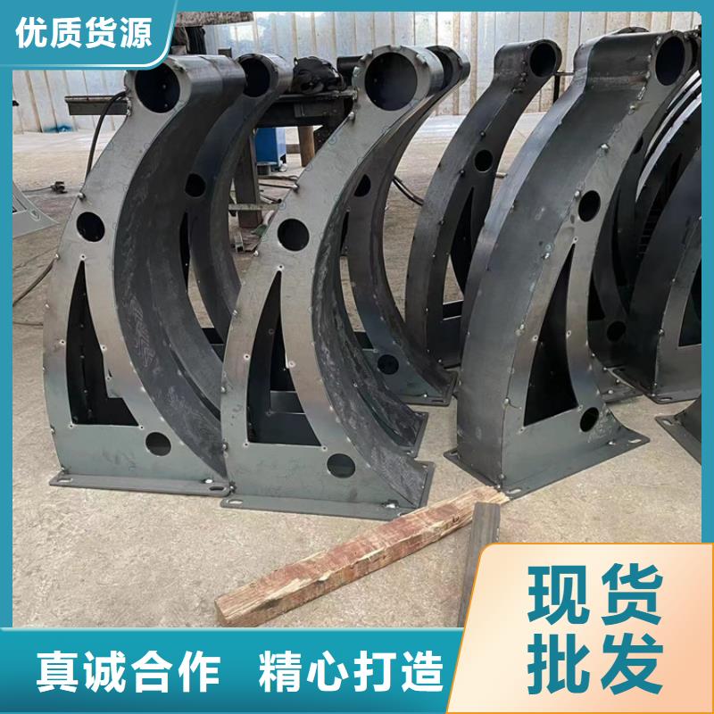 橋梁護(hù)欄堅固耐用