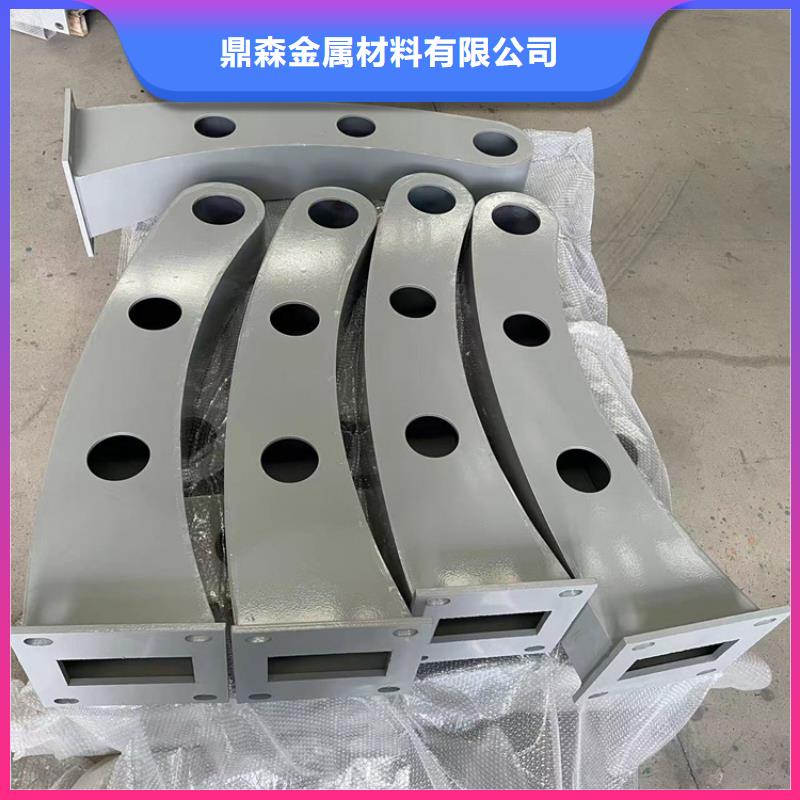橋梁上護(hù)欄經(jīng)久好用