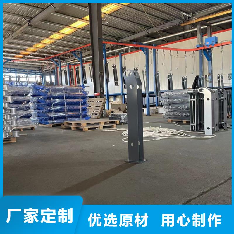 橋上的防撞護(hù)欄下單即生產(chǎn)