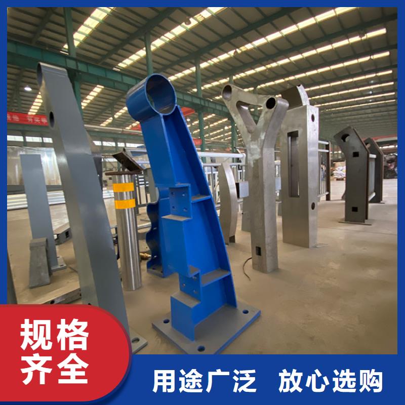 保質(zhì)保量:不銹鋼河道護欄