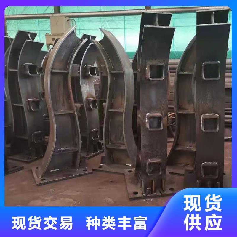 不銹鋼復(fù)合管橋梁護欄完善的生產(chǎn)設(shè)備