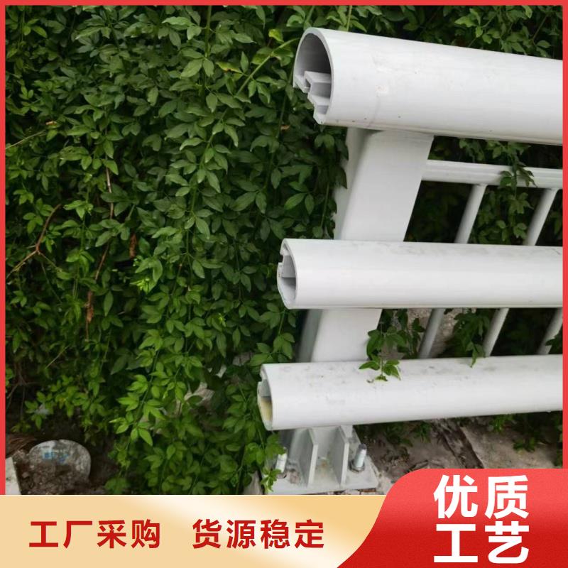 東明縣高速不銹鋼防撞護(hù)欄歡迎訂購