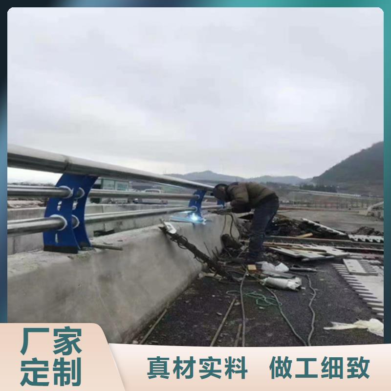 景观道路护栏立柱安装效果图