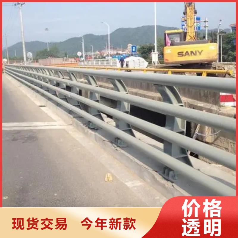 公路桥梁不锈钢栏杆批发来厂考察