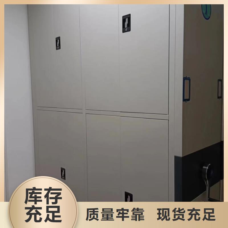 密集書架多年老廠