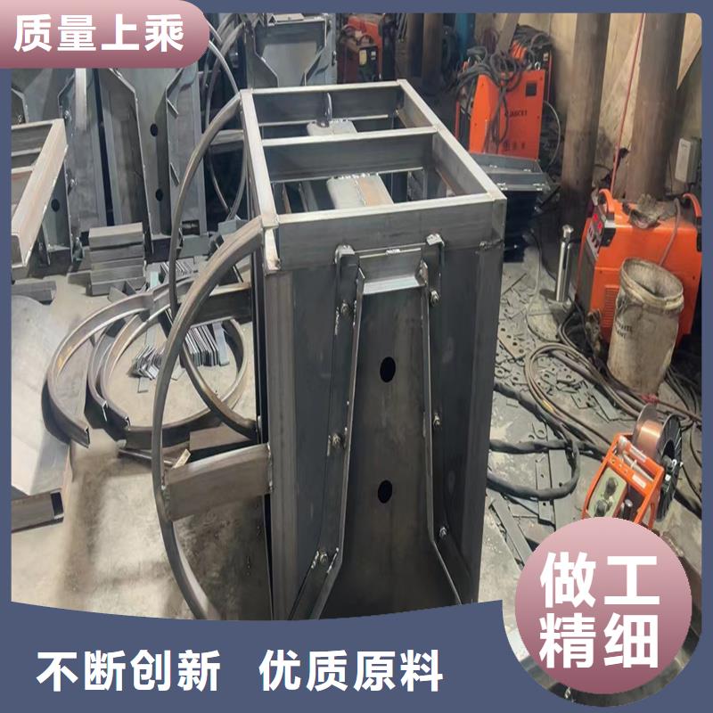 隔離墩模具隔離帶模具一手價(jià)格