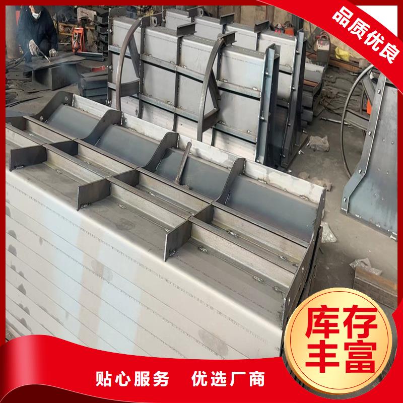 隔離墩模具隔離帶模具一手價(jià)格