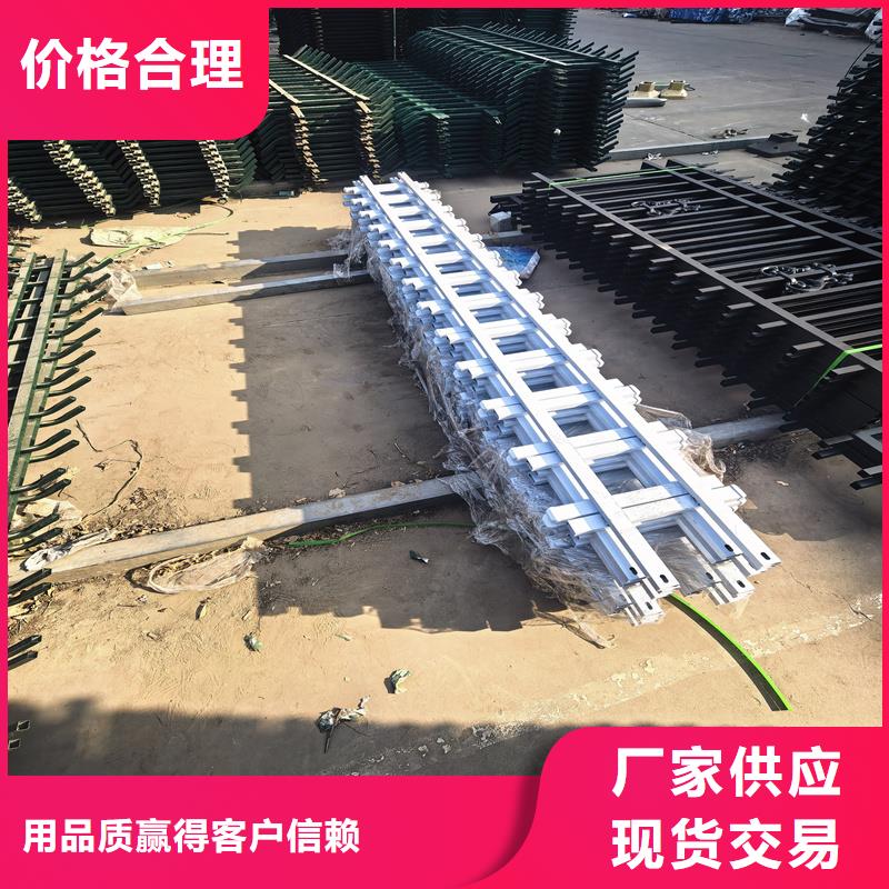 鋅鋼草坪護(hù)欄-花池圍欄產(chǎn)地直銷(xiāo)