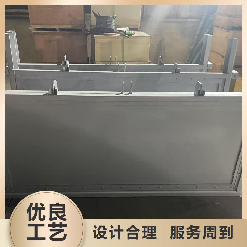 304不銹鋼閘門施工隊(duì)伍