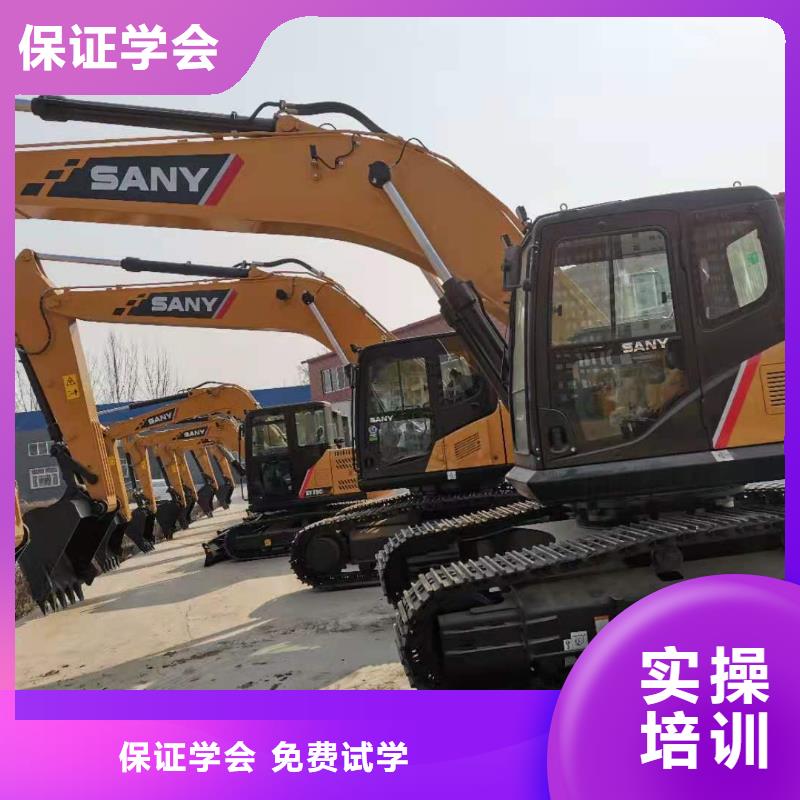 挖掘機司機工資多少就業(yè)不擔心