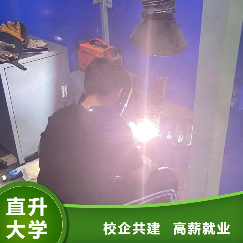 虎振技工学校厨师学校品牌学校