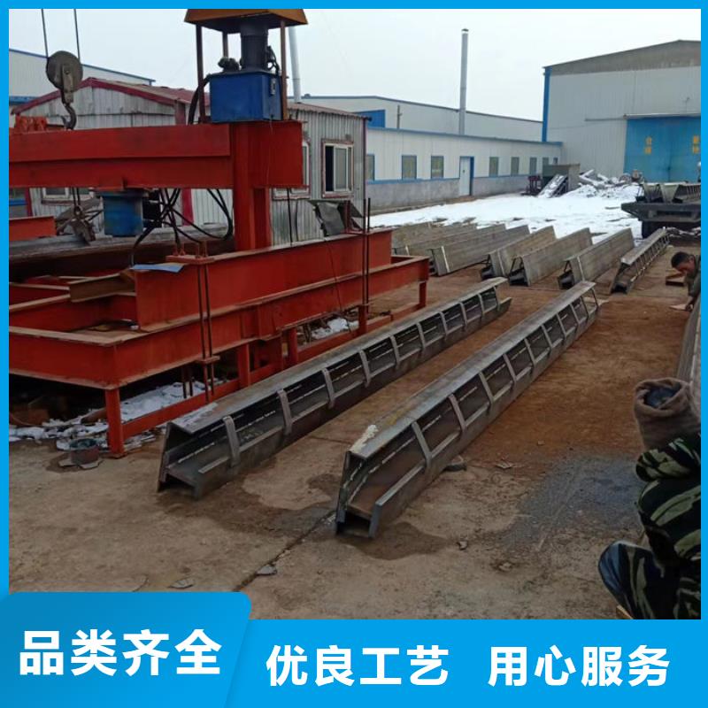 循環(huán)式齒耙清污機(jī)直銷(xiāo)